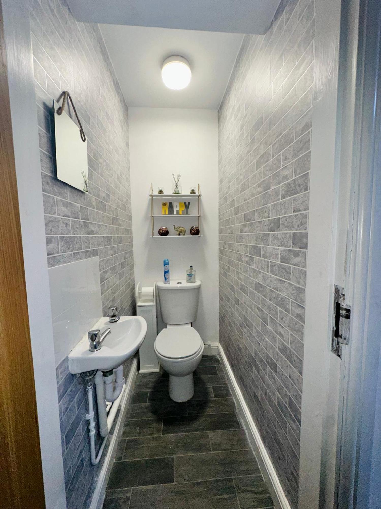 Unique View Of Anfield Stadium - Charming 2 Bedroom Apartment In Liverpool With Parking Exteriér fotografie